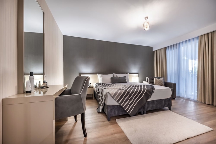 Imagen de la habitación del Ciragan Suites Bosphorus. Foto 5