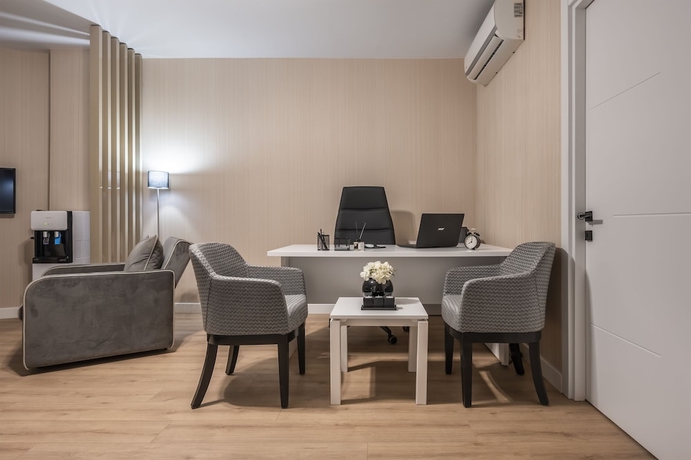 Imagen de los interiores del Ciragan Suites Bosphorus. Foto 19