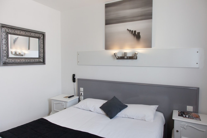 Imagen de la habitación del Cit&ocirc;tel Les Eleis. Foto 17