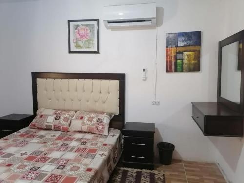 Imagen de la habitación del City Caravans. Foto 12