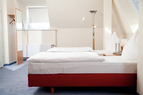 Imagen de la habitación del City Hotel, Delmenhorst. Foto 10
