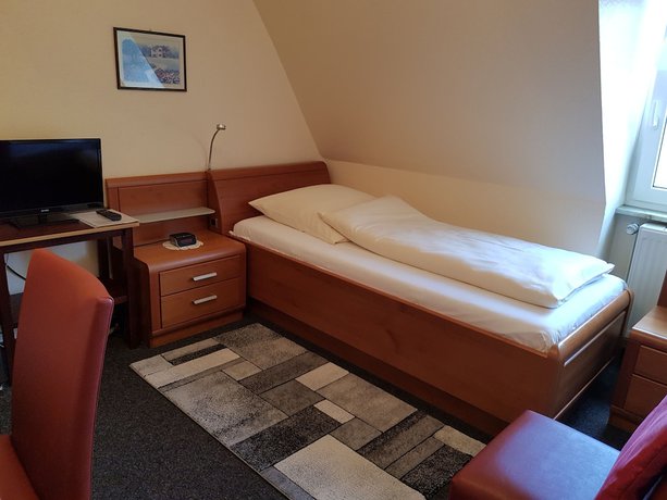 Imagen de la habitación del City Hotel Garni. Foto 7