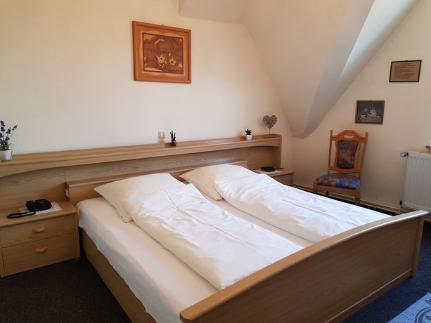Imagen de la habitación del City Hotel Garni. Foto 15