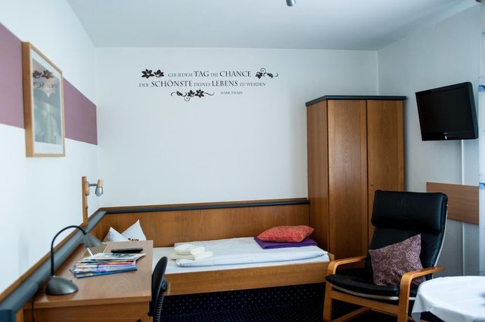 Imagen de la habitación del City Hotel Hanau. Foto 18