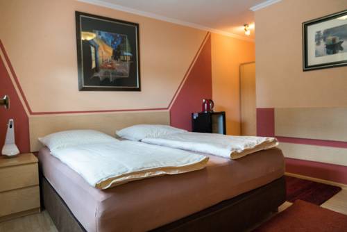 Imagen de la habitación del City Hotel Hilden. Foto 8
