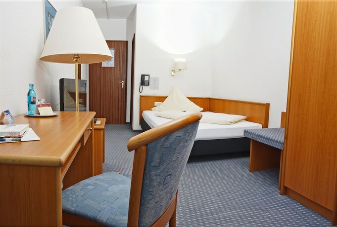 Imagen de la habitación del City Hotel Mark Michelstadt. Foto 16
