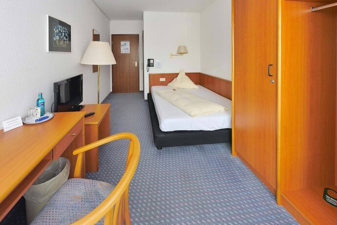 Imagen de la habitación del City Hotel Mark Michelstadt. Foto 19