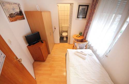 Imagen de la habitación del City Hotel Storch. Foto 14