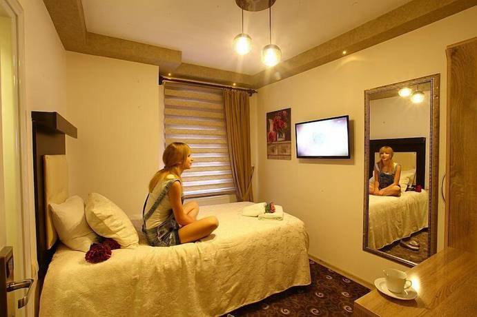 Imagen de la habitación del City Hotel, Unye. Foto 11