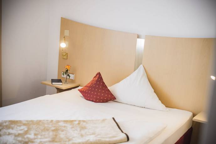 Imagen de la habitación del City Hotel garni Neu-Ulm. Foto 12