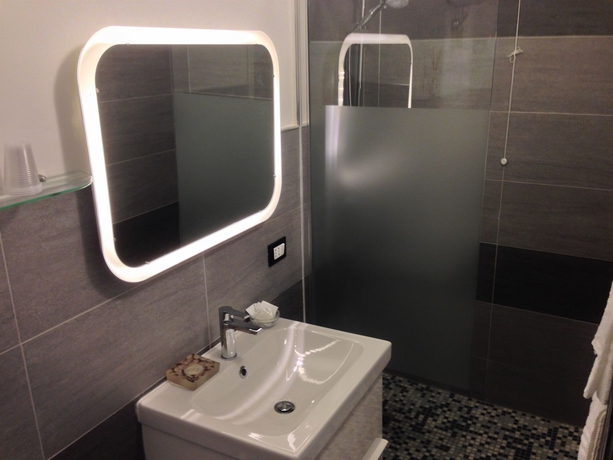 Imagen de la habitación del City Life Rome. Foto 15