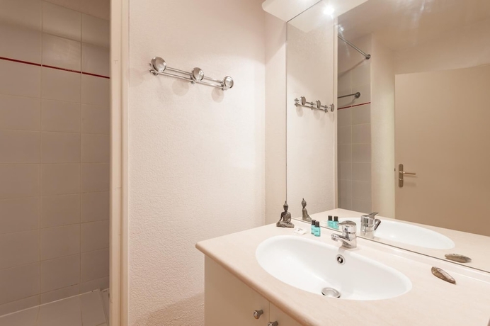 Imagen de la habitación del City R&eacute;sidence Marcy l\'Etoile. Foto 17
