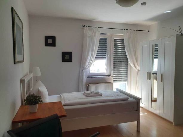Imagen de la habitación del CityPark Aparthotel K&ouml;ln. Foto 13