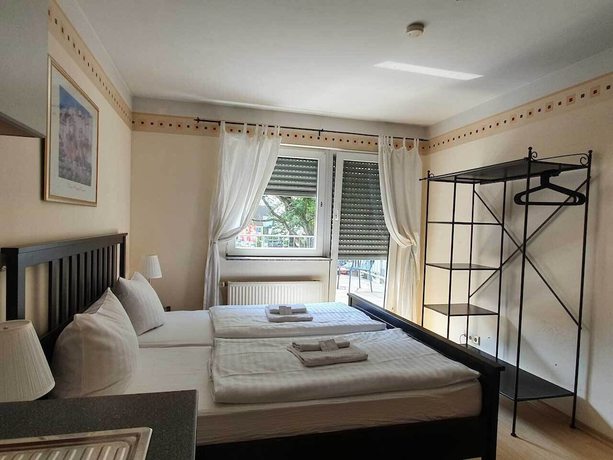 Imagen de la habitación del CityPark Aparthotel K&ouml;ln. Foto 15