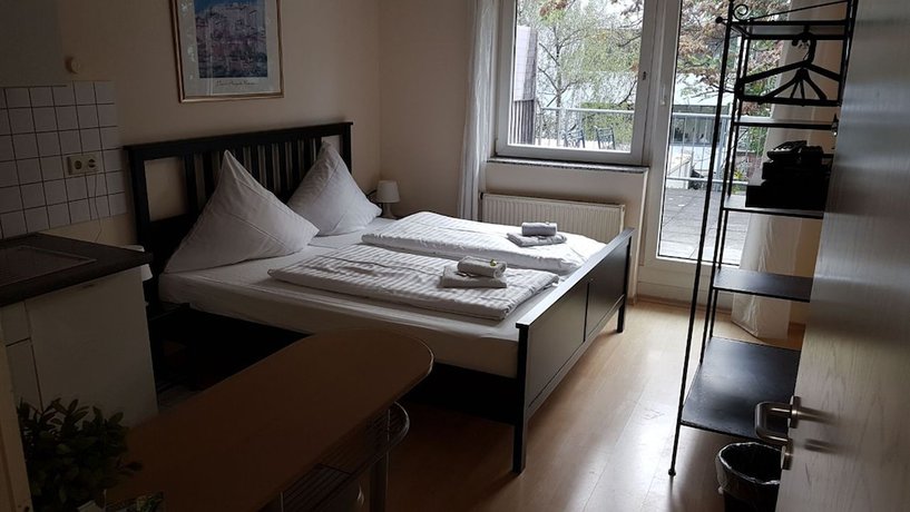 Imagen de la habitación del CityPark Aparthotel K&ouml;ln. Foto 20