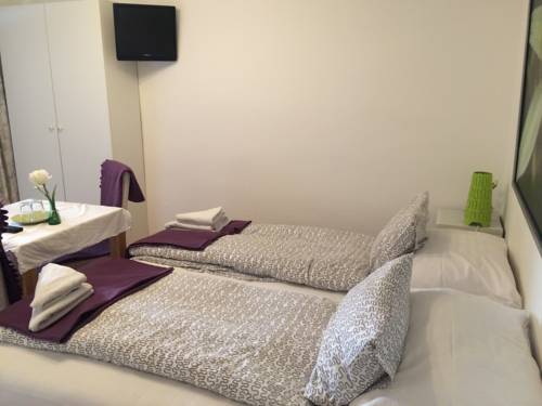 Imagen de la habitación del Cityhotel Junger Fuchs. Foto 3