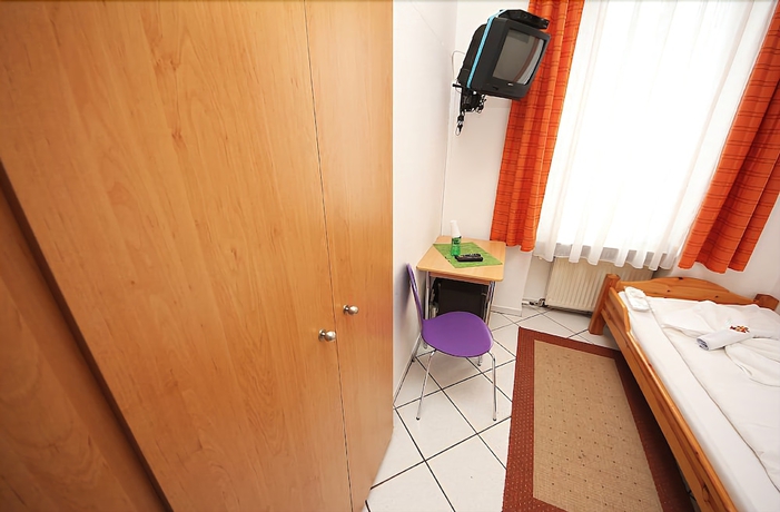 Imagen de la habitación del City-pension-storch. Foto 10