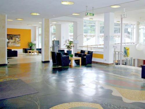Imagen general del Cjd Bonn. Foto 8