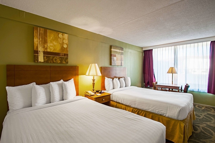 Imagen de la habitación del Clarion Inn & Conference Center. Foto 10