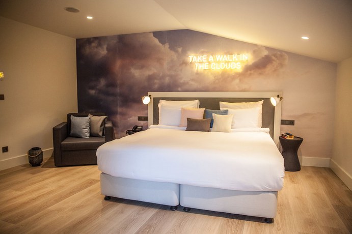Imagen de la habitación del Cloud7 Hotel. Foto 12