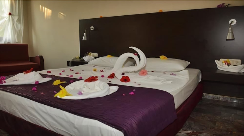 Imagen de la habitación del Club Akman Beach Hotel. Foto 8