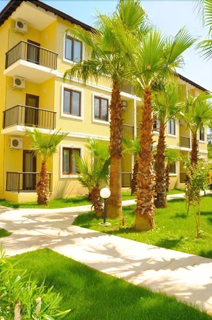 Imagen de los exteriores del Club Akman Beach Hotel. Foto 12