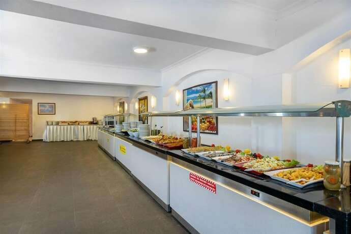 Imagen del bar/restaurante del Club Bellamare Beach. Foto 12