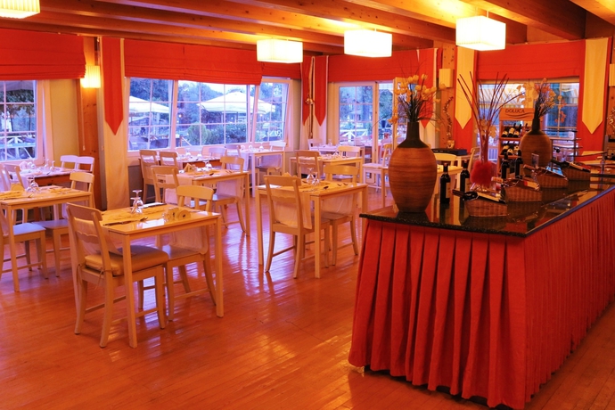 Imagen del bar/restaurante del Club Grand Becassier. Foto 8