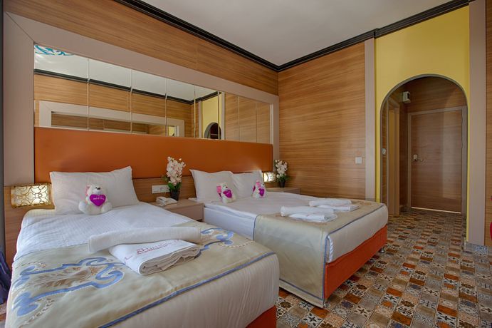 Imagen de la habitación del Club Hotel Anjeliq. Foto 8