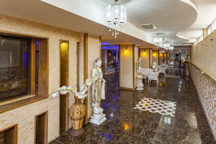 Imagen de los interiores del Club Hotel Belpınar. Foto 18