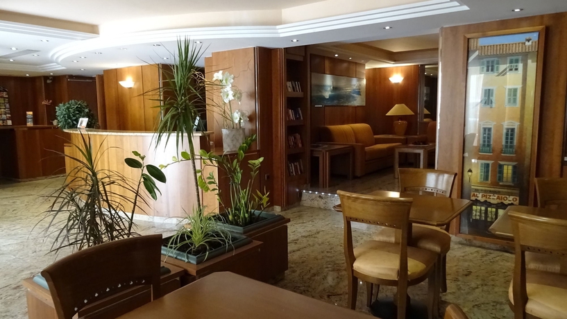 Imagen de los interiores del Club Inn, Niza. Foto 13