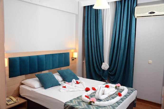Imagen de la habitación del Club Sea Time Hotel. Foto 2
