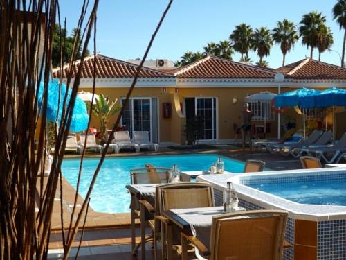 Imagen general del Club Torso Gay Bungalows. Foto 4