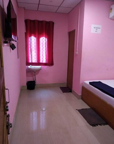 Imagen de la habitación del Coconhuts Beach Resort. Foto 7