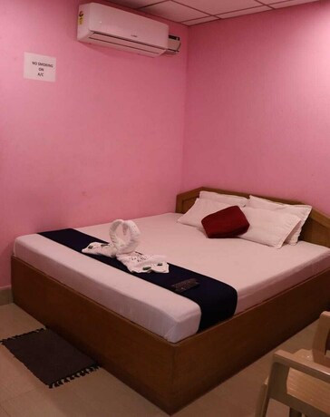 Imagen de la habitación del Coconhuts Beach Resort. Foto 10