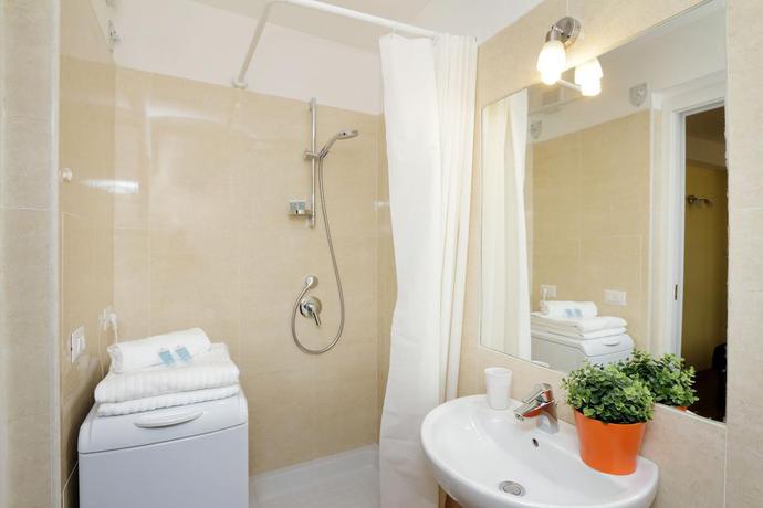 Imagen de la habitación del Coliseum Rooms. Foto 6