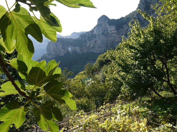 Imagen de los exteriores del Colle dell'Ara. Foto 6