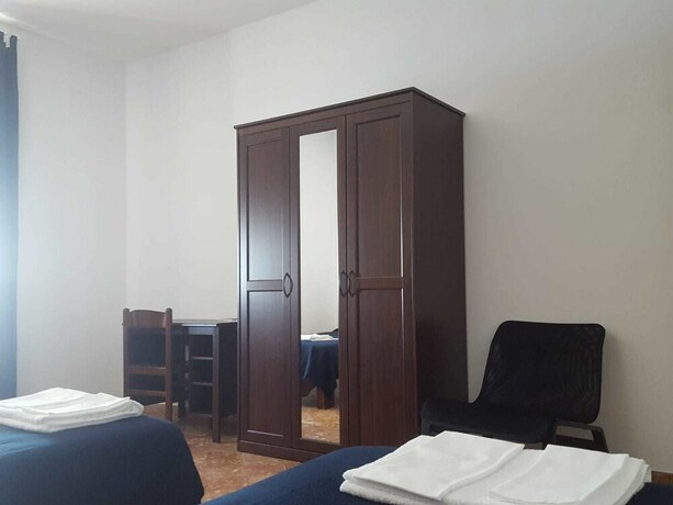 Imagen de la habitación del Collegio Emiliani. Foto 25