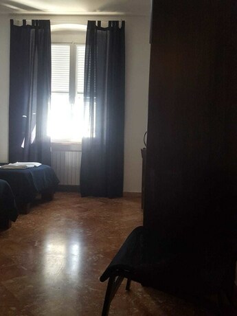 Imagen de la habitación del Collegio Emiliani. Foto 26