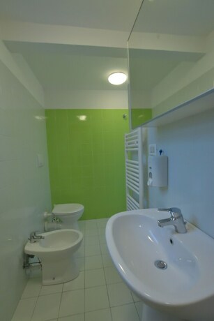Imagen de la habitación del Collegio Emiliani. Foto 28