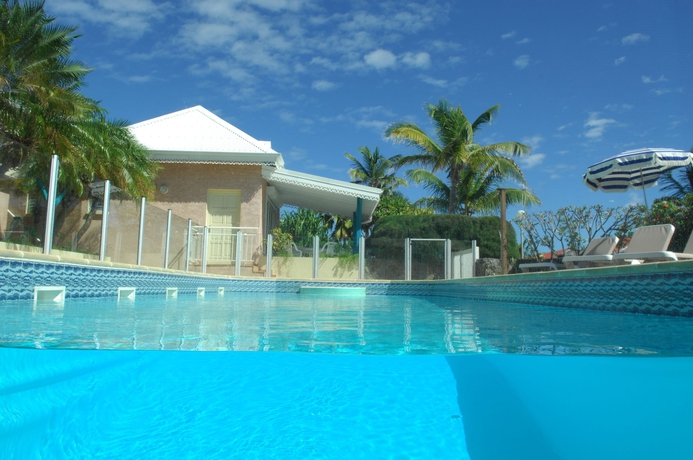 Imagen de la piscina del Colombus Résidence. Foto 14