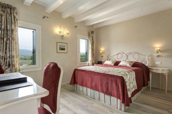 Imagen de la habitación del Colon&igrave;a Resort and SPA. Foto 9