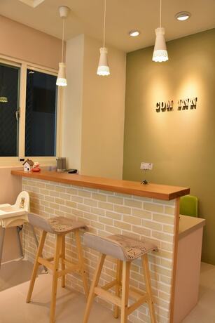Imagen de los interiores del Com Inn. Foto 20