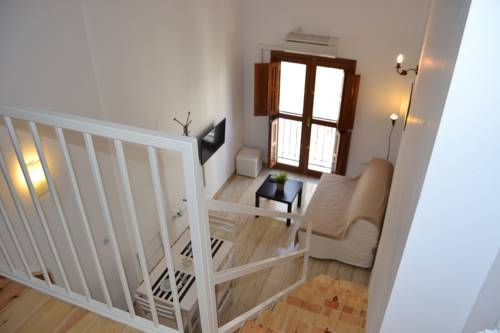 Imagen de la habitación del Comet Suites Elvira 109. Foto 4