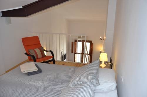 Imagen de la habitación del Comet Suites Elvira 109. Foto 7