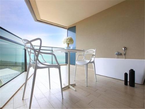 Imagen general del Comfort Hotel King Bay. Foto 2