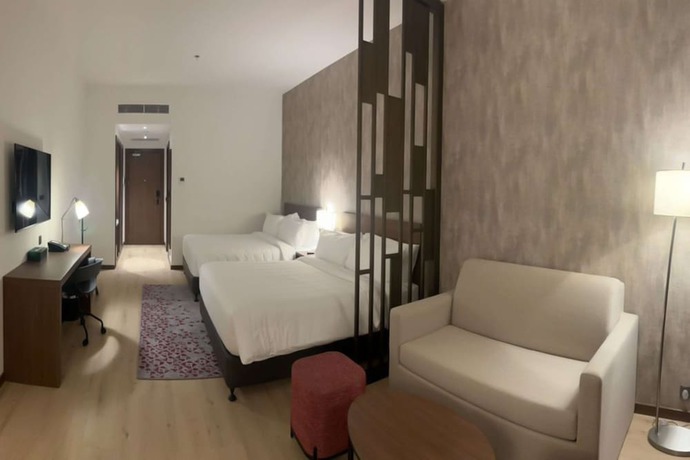 Imagen de la habitación del Comfort Hotel Riyadh Olaya. Foto 8