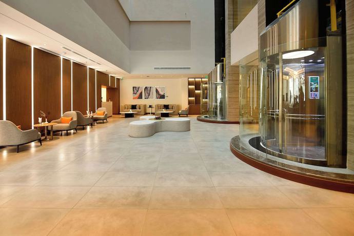 Imagen de los interiores del Comfort Hotel Riyadh Olaya. Foto 20