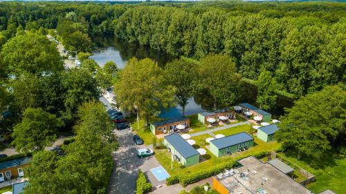 Imagen general del Comfort Rooms by EuroParcs Het Amsterdamse Bos. Foto 3