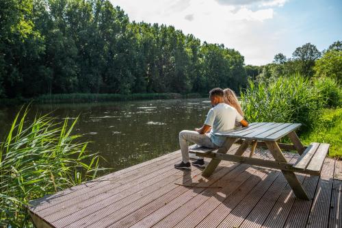Imagen general del Comfort Rooms by EuroParcs Het Amsterdamse Bos. Foto 10